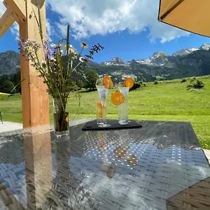 chalet-hotel-inarpa-resort.hotels-rhonealpes.com/